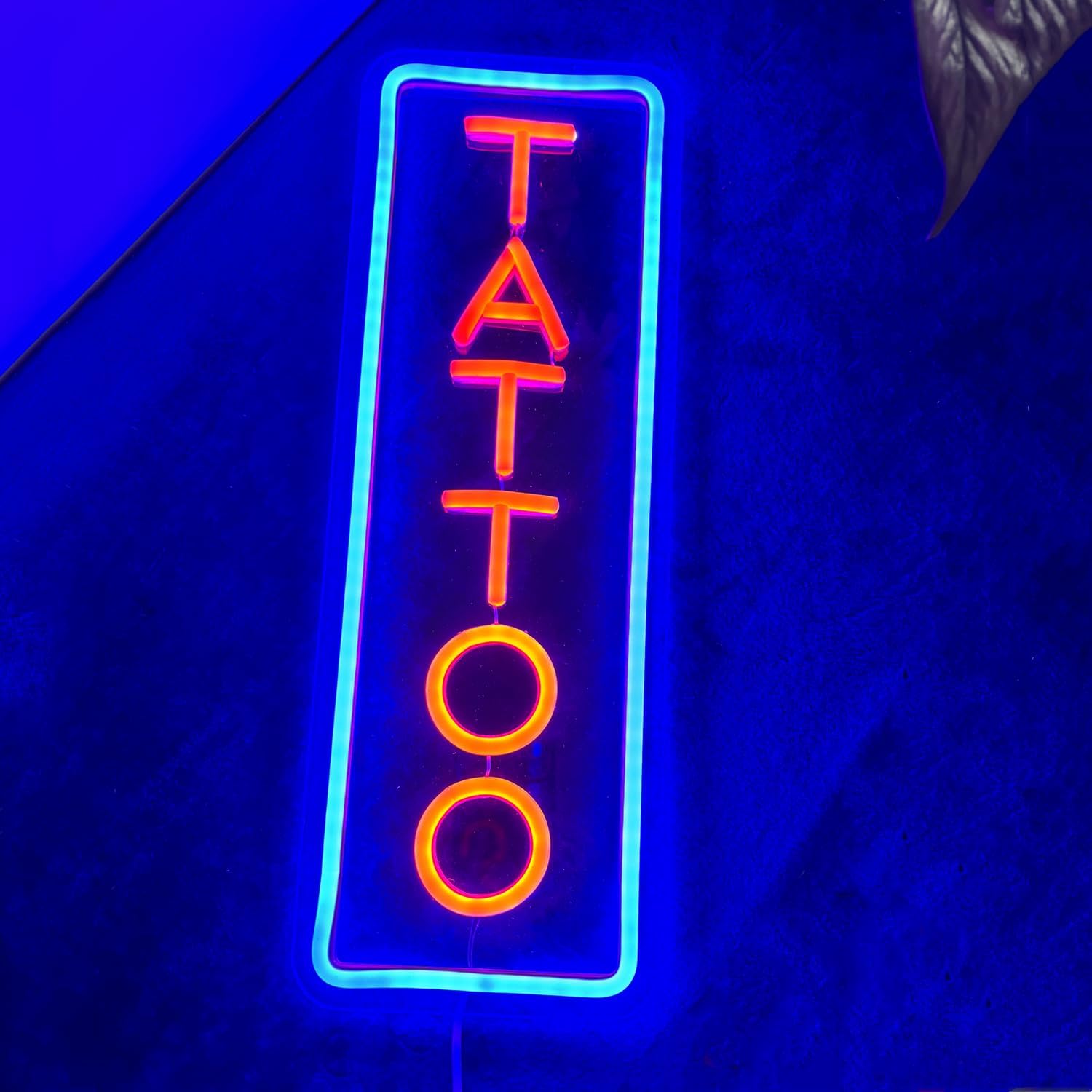 Placa de neon de tatuagem